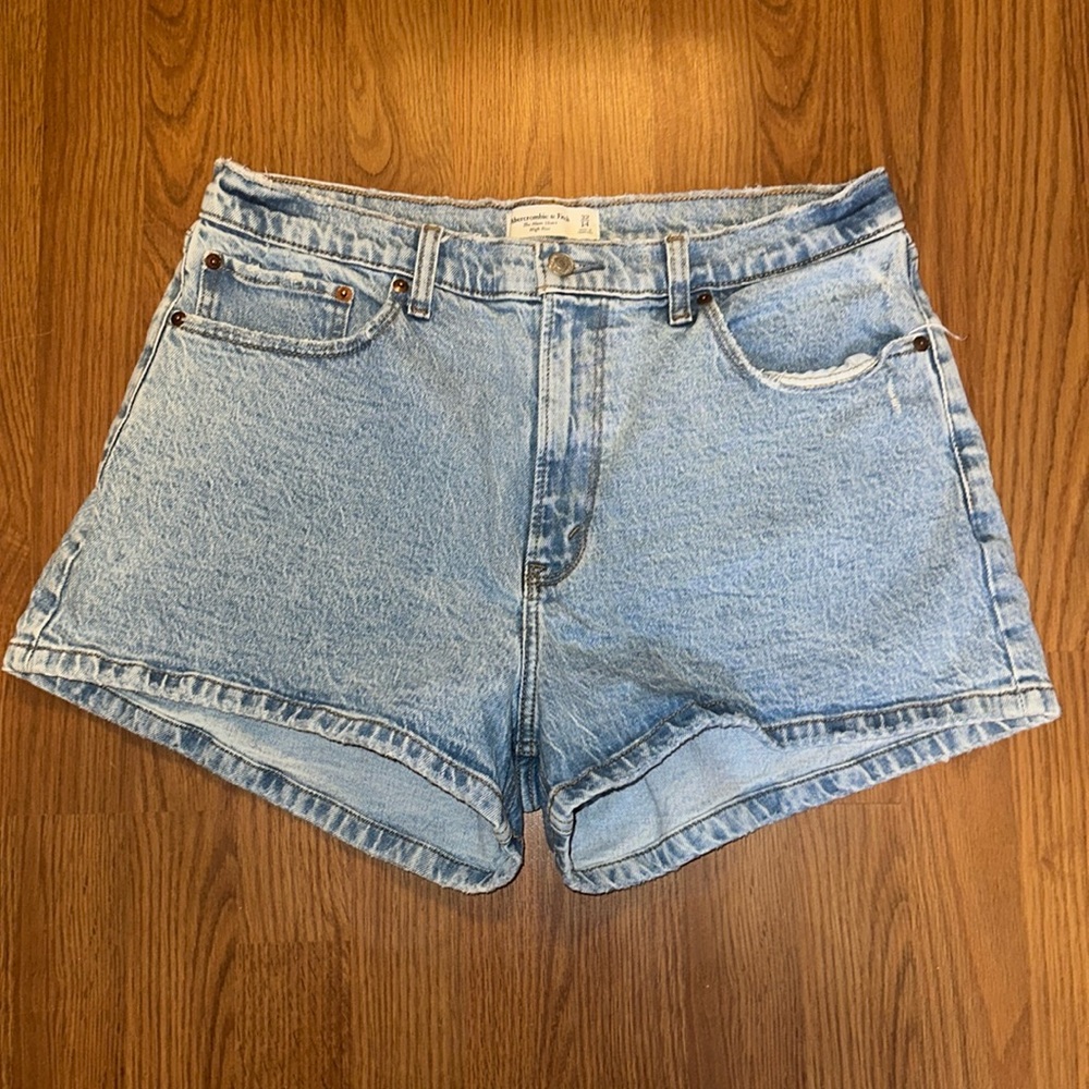 Abercrombie & Fitch Curve Love High Rise Shorts Size 32/14